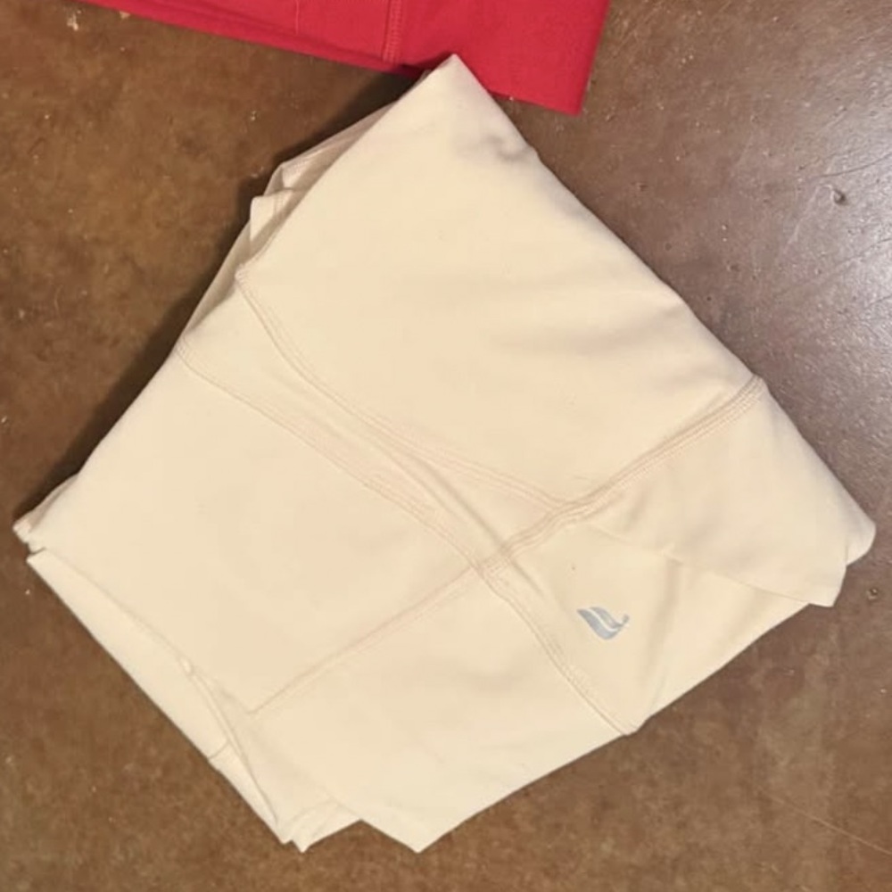Cream Fabletics Leggings